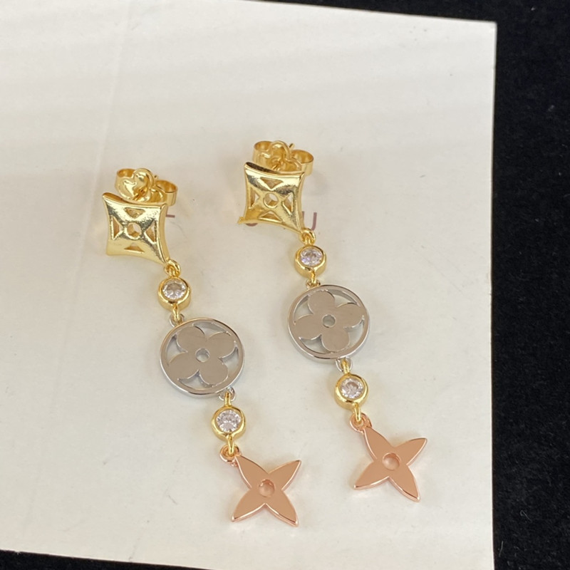 With BOX Classic Designer Diamond Stud Earrings Pearl For Women Drop Earring Luxurys Flower Gold Hoop Letter Jewelry
With BOX Classic Designer Diamond Stud Earrings Pearl For Women Drop Earring Luxurys Flower Gold Hoop Letter Jewelry
