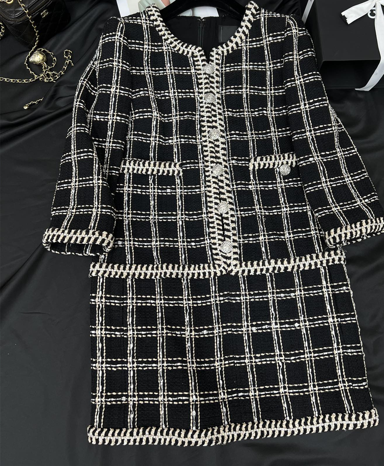 Chan Women's Brand dress OOTD Women new sexy Dresses dinner dress autumn winter ladies classic designer fashion spring top-grade tweed skirt Christmas gift, Black
Chan Women's Brand dress OOTD Women new sexy Dresses dinner dress autumn winter ladies classic designer fashion spring top-grade tweed skirt Christmas gift, Black