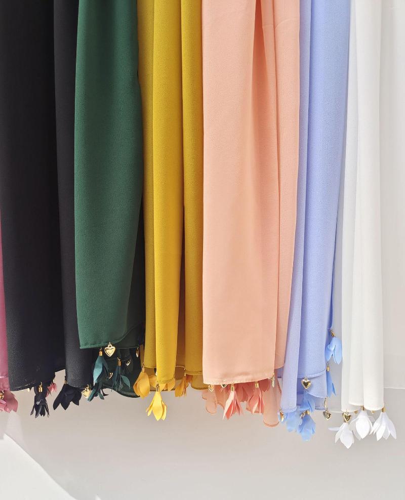 Ethnic Clothing Muslim Flower Pendant Hijab Chiffon Plain Women Solid Scarf Shawls Wraps Headband Islamic Headscarf Foulard
Ethnic Clothing Muslim Flower Pendant Hijab Chiffon Plain Women Solid Scarf Shawls Wraps Headband Islamic Headscarf Foulard
