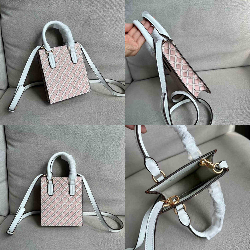 Evening Bags Luxury Shoulder Handbag Leather Designer Print Tote Sheet Music Crossbody Female Purses Trendy Handbag Wallets 220902, Pink
Evening Bags Luxury Shoulder Handbag Leather Designer Print Tote Sheet Music Crossbody Female Purses Trendy Handbag Wallets 220902, Pink