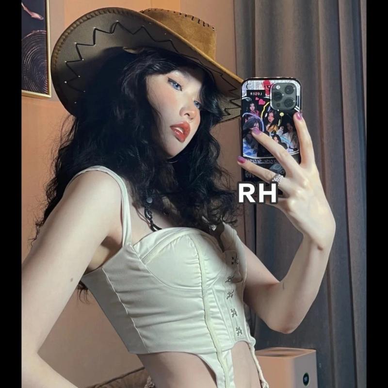 Berets Cowboy Hats For Women Unisex Adult West Western Hat Mongolian Cap Grassland Sunshade Caps Men Sombrero Hombre, 009
Berets Cowboy Hats For Women Unisex Adult West Western Hat Mongolian Cap Grassland Sunshade Caps Men Sombrero Hombre, 009