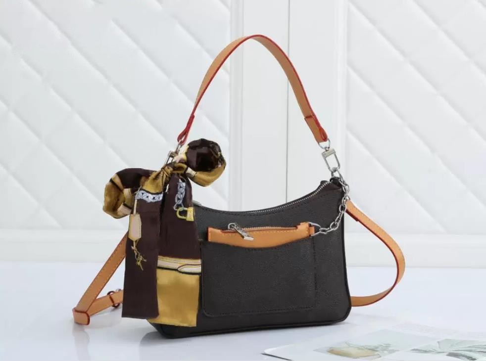 Luxury Designer 2-Piece Lady Fashion Handbag Tote Hasp Axillary Package Clutch Bag Letter Wallets Retro Totes Shoulder bags Crossbody Handbags with wallet 58621, Red
Luxury Designer 2-Piece Lady Fashion Handbag Tote Hasp Axillary Package Clutch Bag Letter Wallets Retro Totes Shoulder bags Crossbody Handbags with wallet 58621, Red