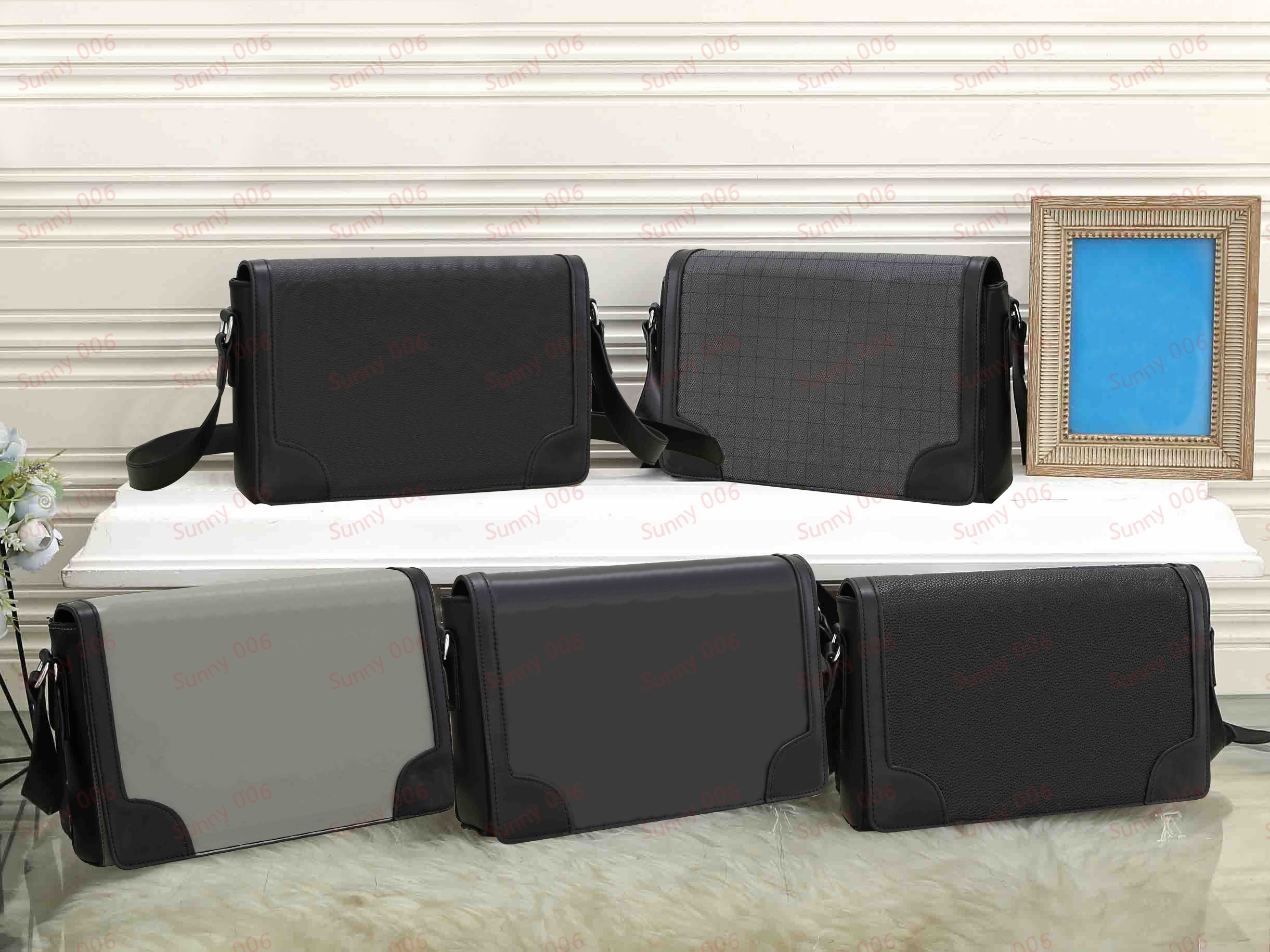 Versatile Single Shoulder Bag Designer Briefcases Official Business Bag Document Bags Luxury Printing Embossed Grid Work Pack, Black embossing
Versatile Single Shoulder Bag Designer Briefcases Official Business Bag Document Bags Luxury Printing Embossed Grid Work Pack, Black embossing
