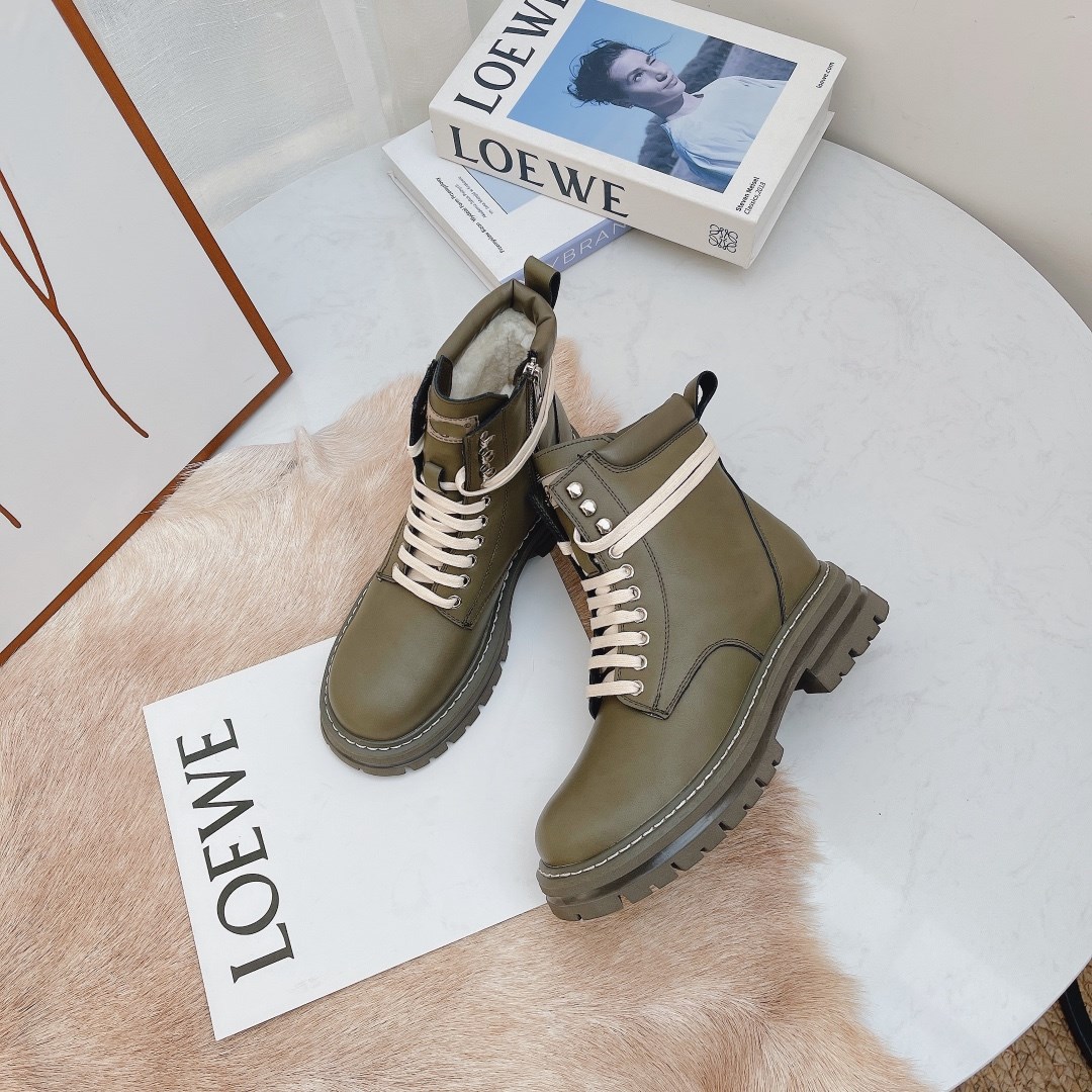 luxury Designer Men Women Boots Monolith shiny Detachable Nylon Pouch Combat Shoes Hailf Outdoor Thick Bottom Mid-length Boot, Green
luxury Designer Men Women Boots Monolith shiny Detachable Nylon Pouch Combat Shoes Hailf Outdoor Thick Bottom Mid-length Boot, Green