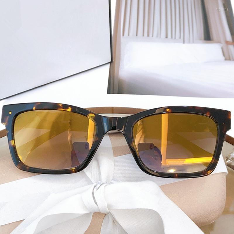 Sunglasses Euro-Am Sale Concise Rectangular Frame Unisex UV400 54-22-140 Imported Double-Color Pure-plank Fullrim For Prescri
Sunglasses Euro-Am Sale Concise Rectangular Frame Unisex UV400 54-22-140 Imported Double-Color Pure-plank Fullrim For Prescri