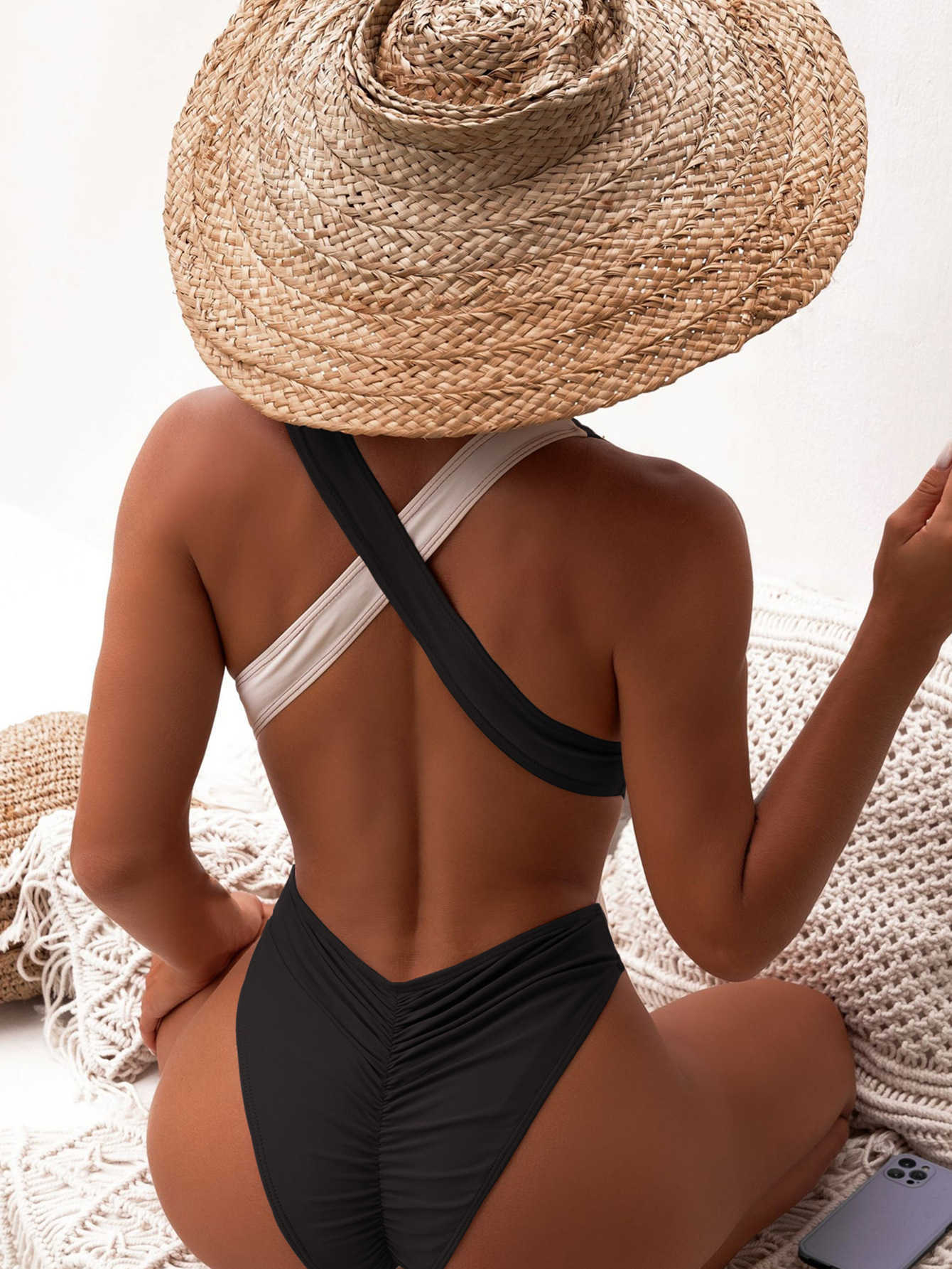 Swim Wear Sexy Deep V Splicing Cross High Cut One Piece Swimsuit Women Swimwear Female Backless Monokini Bather Bathing Suit Swim T221208
Swim Wear Sexy Deep V Splicing Cross High Cut One Piece Swimsuit Women Swimwear Female Backless Monokini Bather Bathing Suit Swim T221208