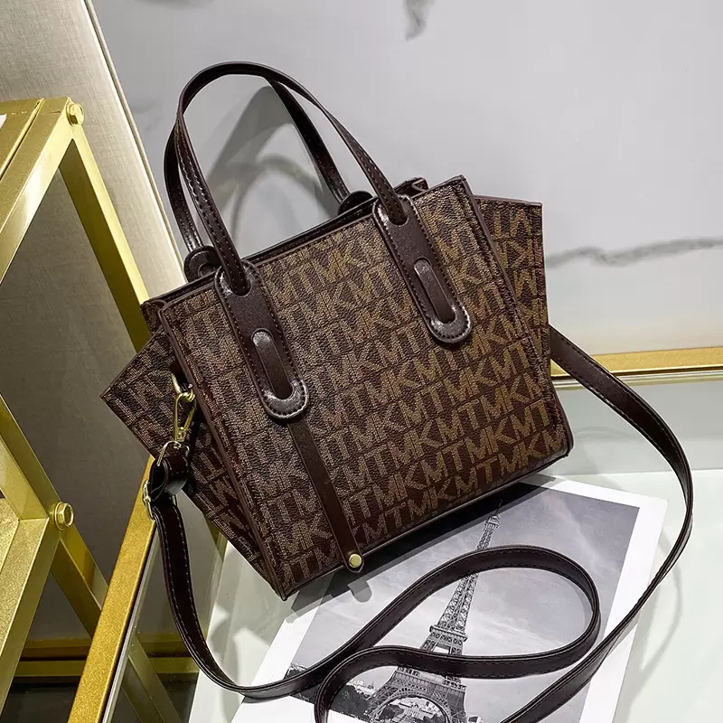 Wholesale factory ladies leathers shoulder bags sweet little fresh plaid handbag street fashion printed wing bag elegant Joker contrast leather handbags, Multi
Wholesale factory ladies leathers shoulder bags sweet little fresh plaid handbag street fashion printed wing bag elegant Joker contrast leather handbags, Multi