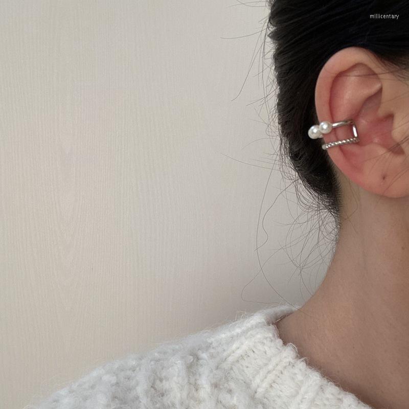Backs Earrings South Korea Style Fashion Pearl Small C-shape Fake Piercing Cuff For Women Charms Ear Jewelry Without Hole
Backs Earrings South Korea Style Fashion Pearl Small C-shape Fake Piercing Cuff For Women Charms Ear Jewelry Without Hole
