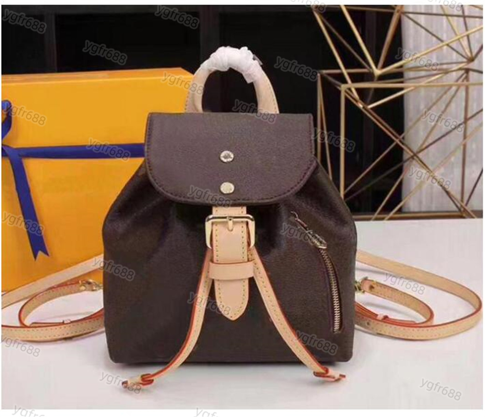 Leather Backpack Bag Men Womens Large Capacity Backpacks Designer Backpacks Bags Fashion Casual Women Small Back pack Style, Customize
Leather Backpack Bag Men Womens Large Capacity Backpacks Designer Backpacks Bags Fashion Casual Women Small Back pack Style, Customize