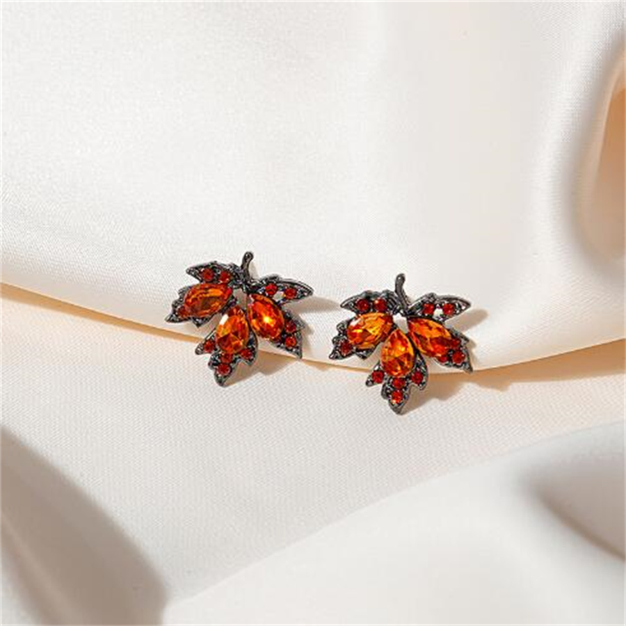 European and American Zircon Maple Leaf Charm Women's Fashion Autumn and Winter Jewelry Accessories AE558
European and American Zircon Maple Leaf Charm Women's Fashion Autumn and Winter Jewelry Accessories AE558