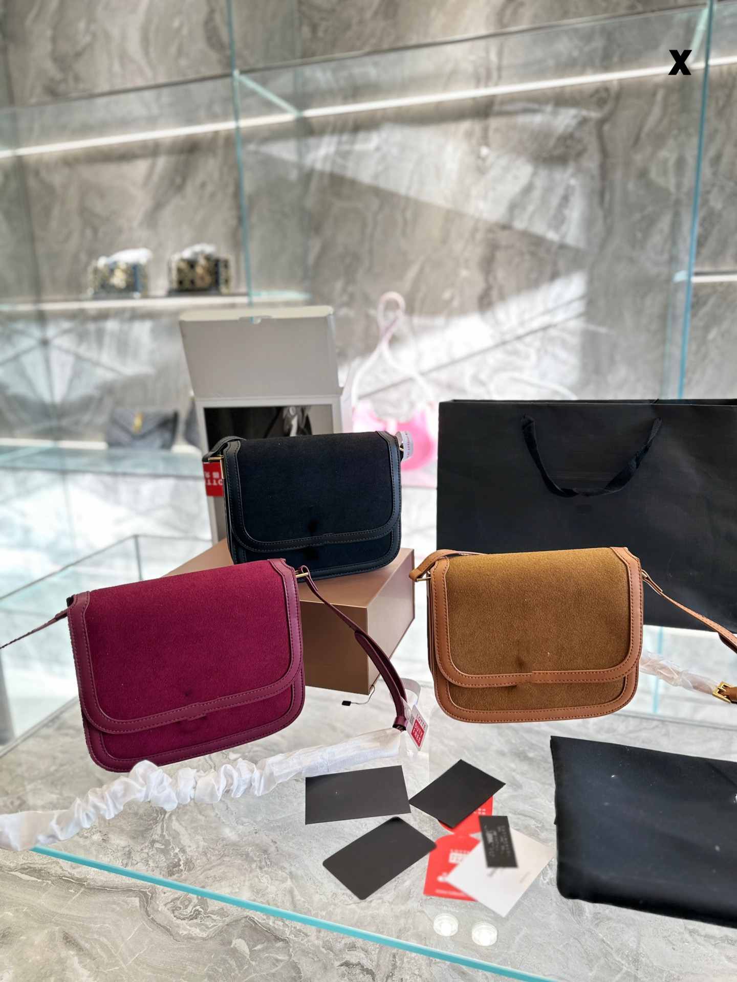 Autumn and Winter 2022 New Women's One Shoulder Crossbody Tote Bag Fashion Versatile Simple Commuter Bag, Black
Autumn and Winter 2022 New Women's One Shoulder Crossbody Tote Bag Fashion Versatile Simple Commuter Bag, Black