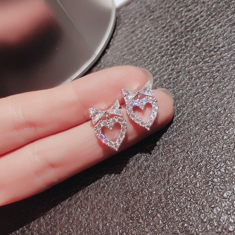 Heart 925 Sterling Silver Ear Stud Earrings for Women cute girl Wedding Fashion 5a CZ Stone Travel Jewelry Party Gift
Heart 925 Sterling Silver Ear Stud Earrings for Women cute girl Wedding Fashion 5a CZ Stone Travel Jewelry Party Gift