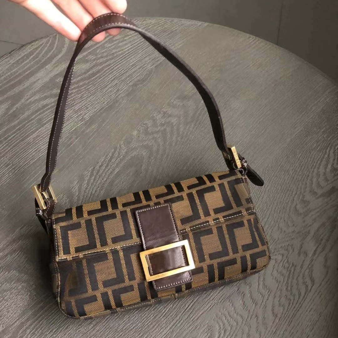 luxury tote Shoulder Bags womens Crossbodybag men wallet Luxurys Designer fashion Genuine leather handbag clutch pochette classic envelope Hasp travel, Black
luxury tote Shoulder Bags womens Crossbodybag men wallet Luxurys Designer fashion Genuine leather handbag clutch pochette classic envelope Hasp travel, Black