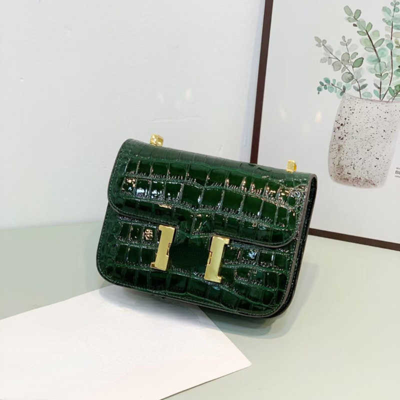 luxury women cowhide shoulder bag crocodile pattern crossbody bags h designer square messengerbag lady letter buckle purse handbag, No.2
luxury women cowhide shoulder bag crocodile pattern crossbody bags h designer square messengerbag lady letter buckle purse handbag, No.2