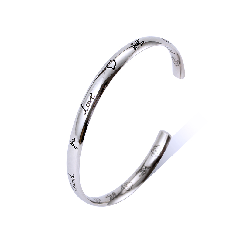 Titanium Steel Band Cuff Bangle Bracelets C-shaped Opening Female Couple Bangle Skull Daisy Enamel Jewelry
Titanium Steel Band Cuff Bangle Bracelets C-shaped Opening Female Couple Bangle Skull Daisy Enamel Jewelry