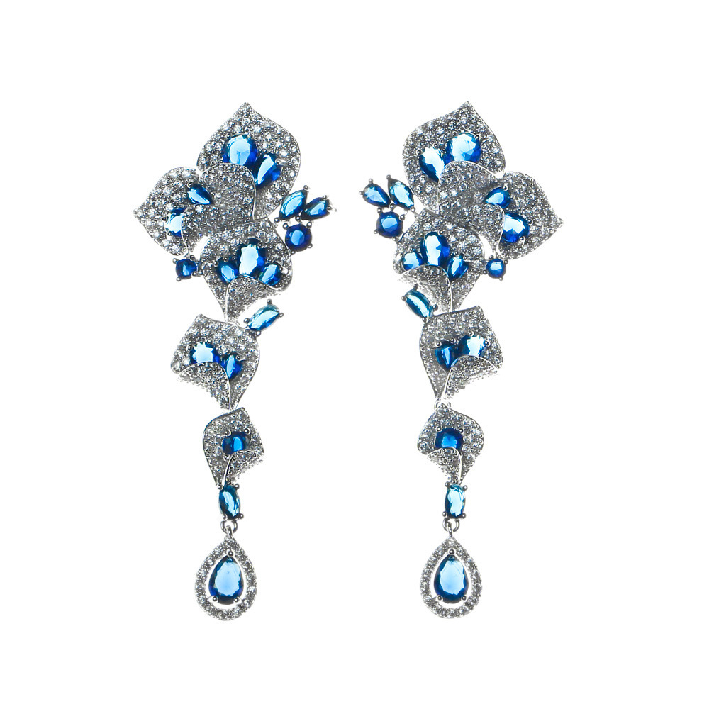 European And N Style Chandelier Retro Leaf Sapphire Female Japanese And Korean blue crystal earrings
European And N Style Chandelier Retro Leaf Sapphire Female Japanese And Korean blue crystal earrings