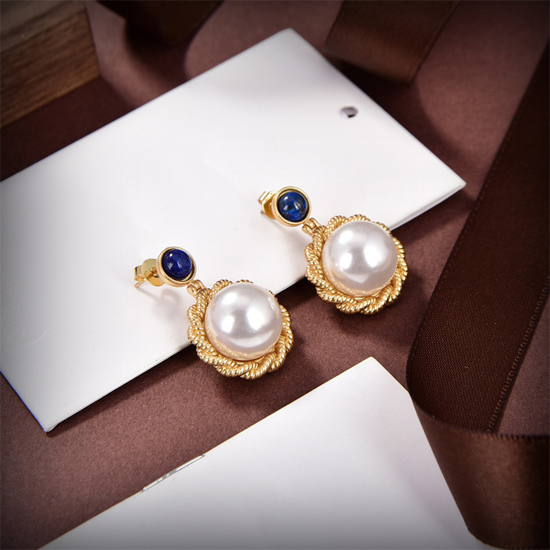 Women Fashion Earrings Ear Studs Classic Letters Golden Diamond Pearl Earring Luxury Brand Designer High Quality Jewelry Seven Styles
Women Fashion Earrings Ear Studs Classic Letters Golden Diamond Pearl Earring Luxury Brand Designer High Quality Jewelry Seven Styles