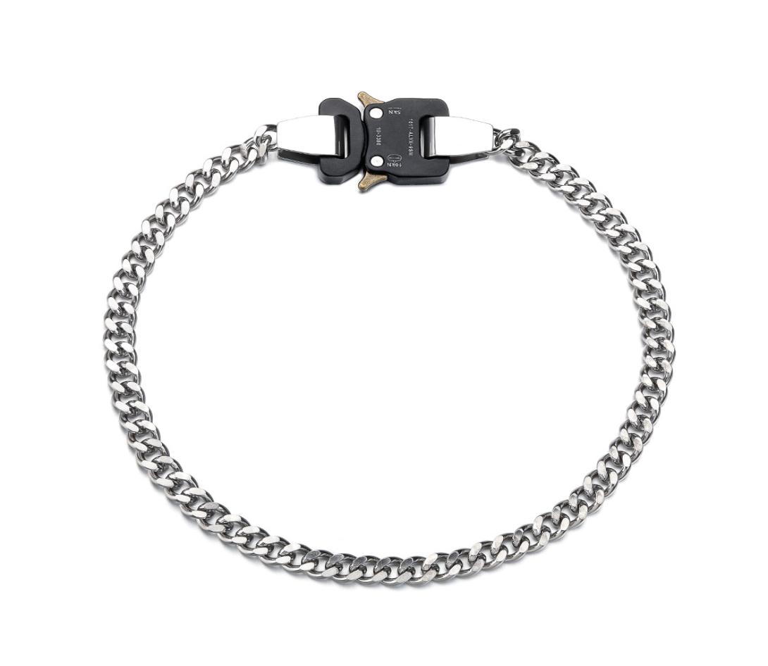 Chains ALYX CUBIX CHAIN NECKLACE Men Women Classic 1017 9SM Necklaces Signature Metal Buckle Stainless Steel Colorfast7243204
Chains ALYX CUBIX CHAIN NECKLACE Men Women Classic 1017 9SM Necklaces Signature Metal Buckle Stainless Steel Colorfast7243204