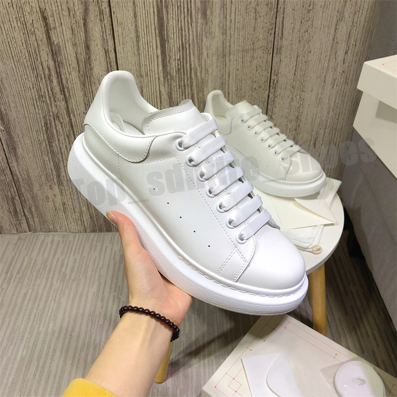 2022 Top Quality Mens Womens Casual Shoes Lace Up Flat Comfort Pretty Trainers Daily Lifestyle Luxury Sneakers Size 35-46, Colour-41
2022 Top Quality Mens Womens Casual Shoes Lace Up Flat Comfort Pretty Trainers Daily Lifestyle Luxury Sneakers Size 35-46, Colour-41