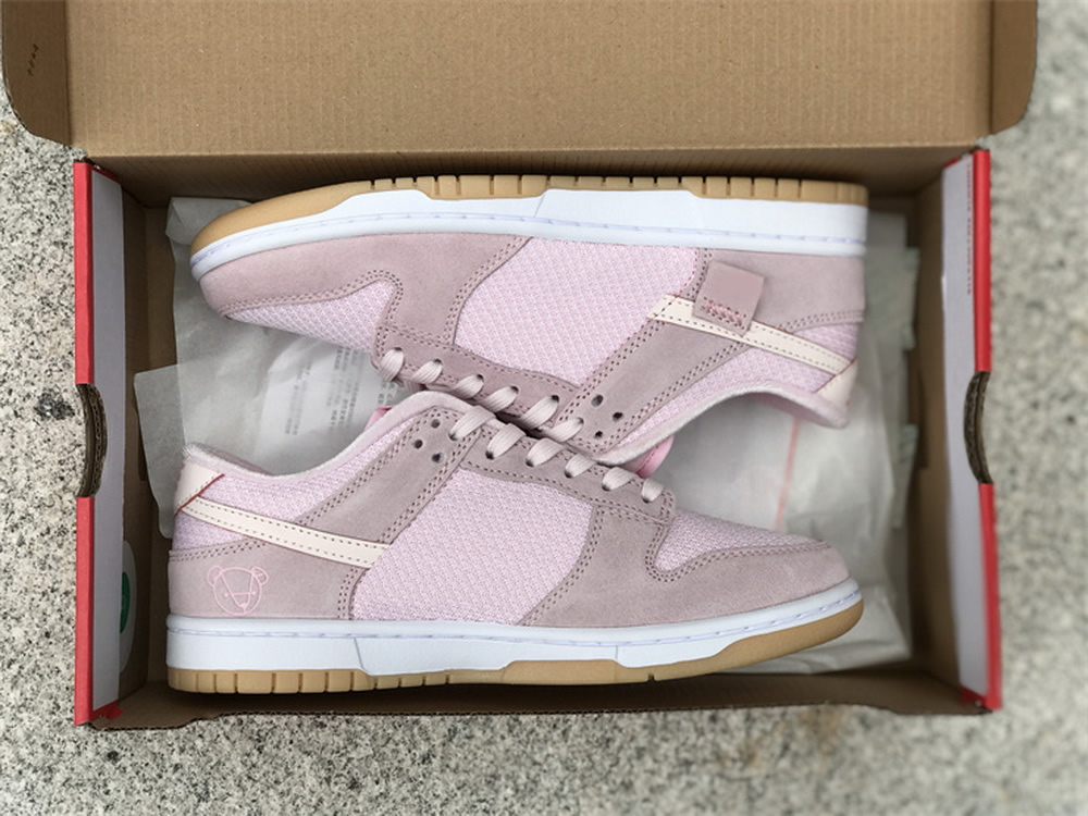 Designer Sneakers Running Shoes For Women Mens Teddy Bear Light Soft Pink Trainers DZ5318-640, Contact for other shoe
Designer Sneakers Running Shoes For Women Mens Teddy Bear Light Soft Pink Trainers DZ5318-640, Contact for other shoe
