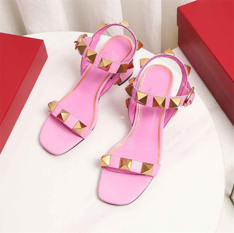 2022 designer Valentine men's slippers nude sandals sandals high school sandals mih
2022 designer Valentine men's slippers nude sandals sandals high school sandals mih