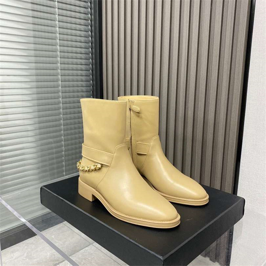 Luxury Design Boots Fashion Channel Women Retro Decoration Winter Warm Snow Non slip High Heel Martin Knight Tassel Casual Socks Boots 08-08
Luxury Design Boots Fashion Channel Women Retro Decoration Winter Warm Snow Non slip High Heel Martin Knight Tassel Casual Socks Boots 08-08