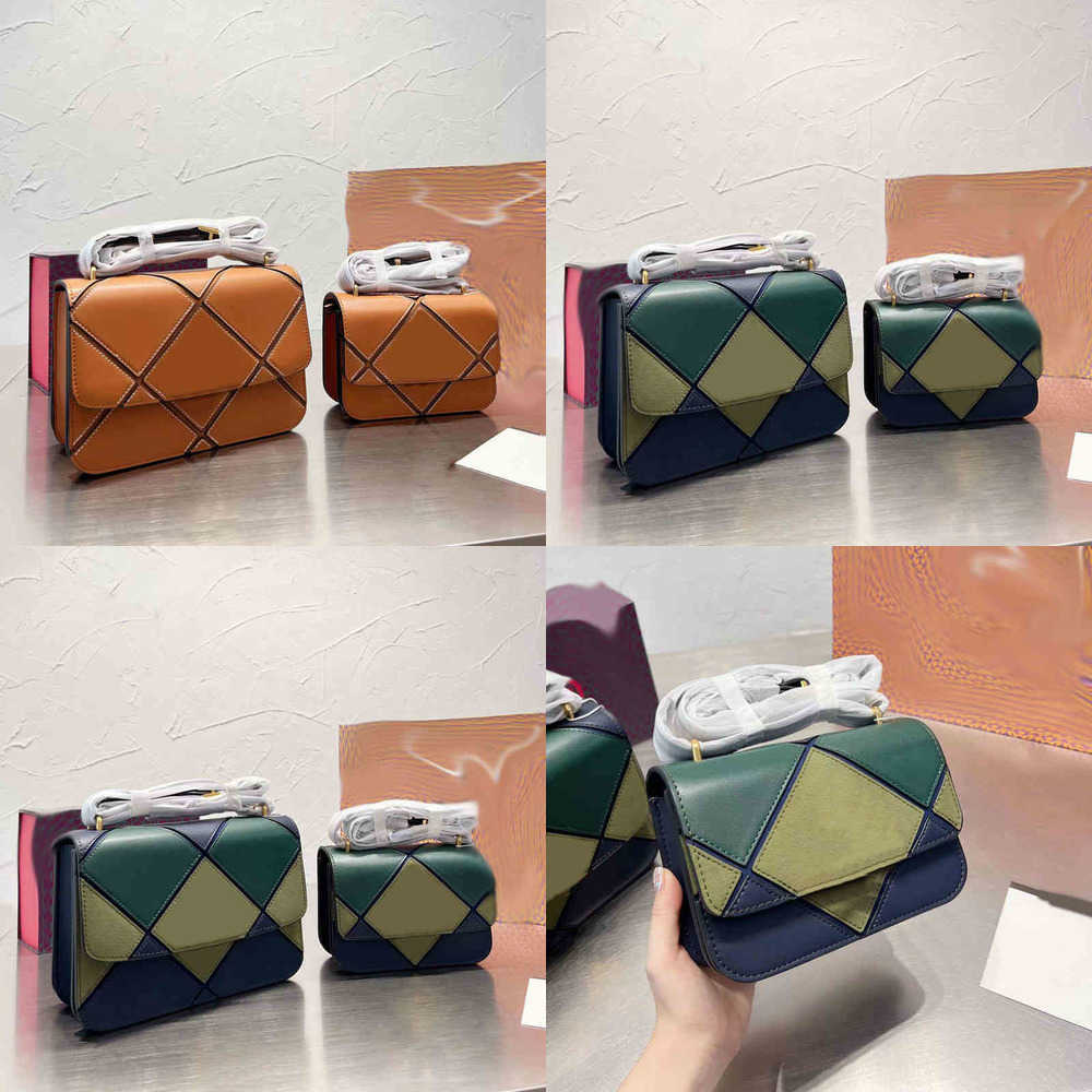 Womens Evening Bags Shoulder Luxury Diamond Splicing Square Designer Bags Women Crossbody Leather Chain Hand Organ Lady Shopping Purse 220809, Brown
Womens Evening Bags Shoulder Luxury Diamond Splicing Square Designer Bags Women Crossbody Leather Chain Hand Organ Lady Shopping Purse 220809, Brown