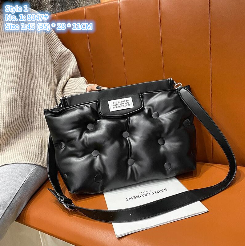 Wholesale factory ladies shoulder bag 6 colors in winter fashion light and comfortable fashion handbag simple Joker button solid color leather backpack, Red-8056#-style 2
Wholesale factory ladies shoulder bag 6 colors in winter fashion light and comfortable fashion handbag simple Joker button solid color leather backpack, Red-8056#-style 2