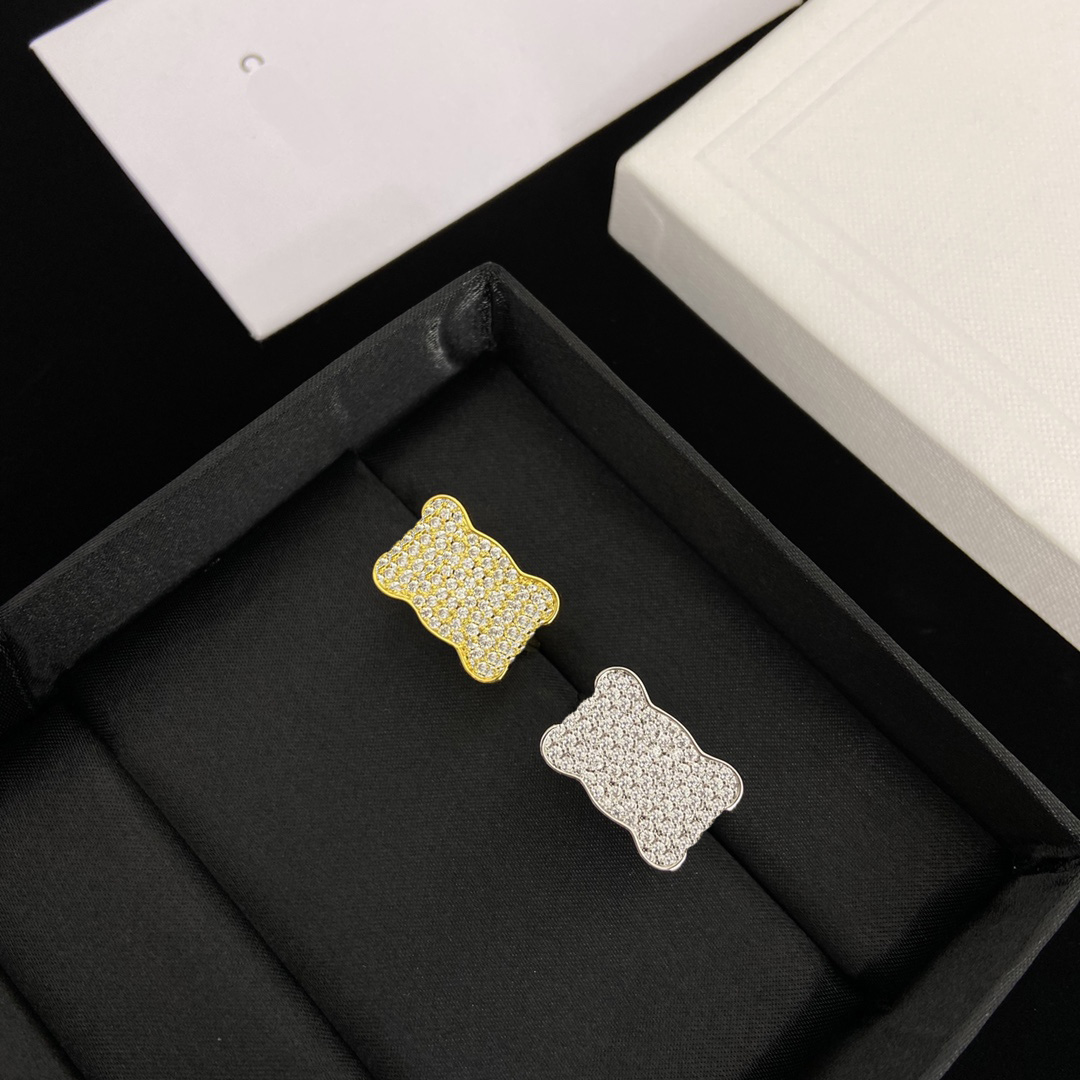 Luxurys Womens Designers Rings Golden Silver With Diamonds Ce Fashion Women Mens Jewelry Ring Party Wedding Dress
Luxurys Womens Designers Rings Golden Silver With Diamonds Ce Fashion Women Mens Jewelry Ring Party Wedding Dress