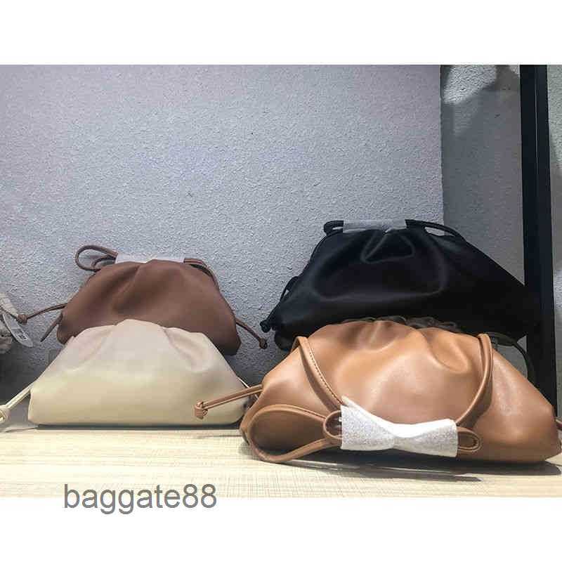 Designer Classic Bottegas Bags Venetta Woven Handbag Bag Cloud One Dumpling Mini Shoulder Cross Soft Leather OHSX, Sky blue
Designer Classic Bottegas Bags Venetta Woven Handbag Bag Cloud One Dumpling Mini Shoulder Cross Soft Leather OHSX, Sky blue