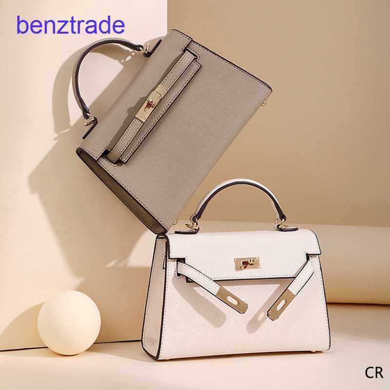 Designer Herme Kely bags for women price White Collar Women's Stereoscopic Versatile Texture Bag Second Generation Mini One Shoul, Elephant gray
Designer Herme Kely bags for women price White Collar Women's Stereoscopic Versatile Texture Bag Second Generation Mini One Shoul, Elephant gray