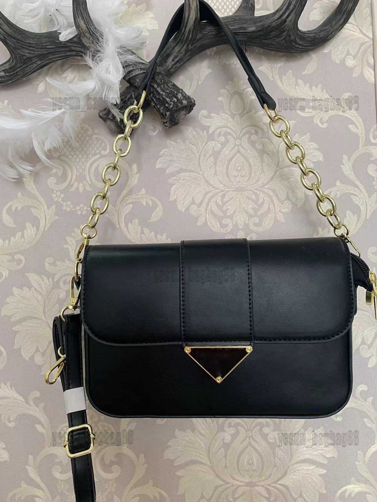 Luxury Designer Handbags Prads Tote Bag Female Inverted Triangle Printed High-capacity Crossbody Bag Shoulder Lady Wallet Postman Handbags
Luxury Designer Handbags Prads Tote Bag Female Inverted Triangle Printed High-capacity Crossbody Bag Shoulder Lady Wallet Postman Handbags