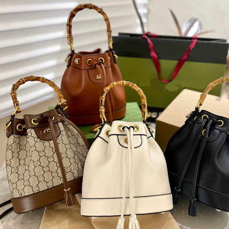 Designers Bamboo Bucket Bag 19-colour Top luxury Crossbody Shoulder Bags Handbag women's Mini fashion leather handbags wholesale removable shoulders strap 21cm, Contact me
Designers Bamboo Bucket Bag 19-colour Top luxury Crossbody Shoulder Bags Handbag women's Mini fashion leather handbags wholesale removable shoulders strap 21cm, Contact me