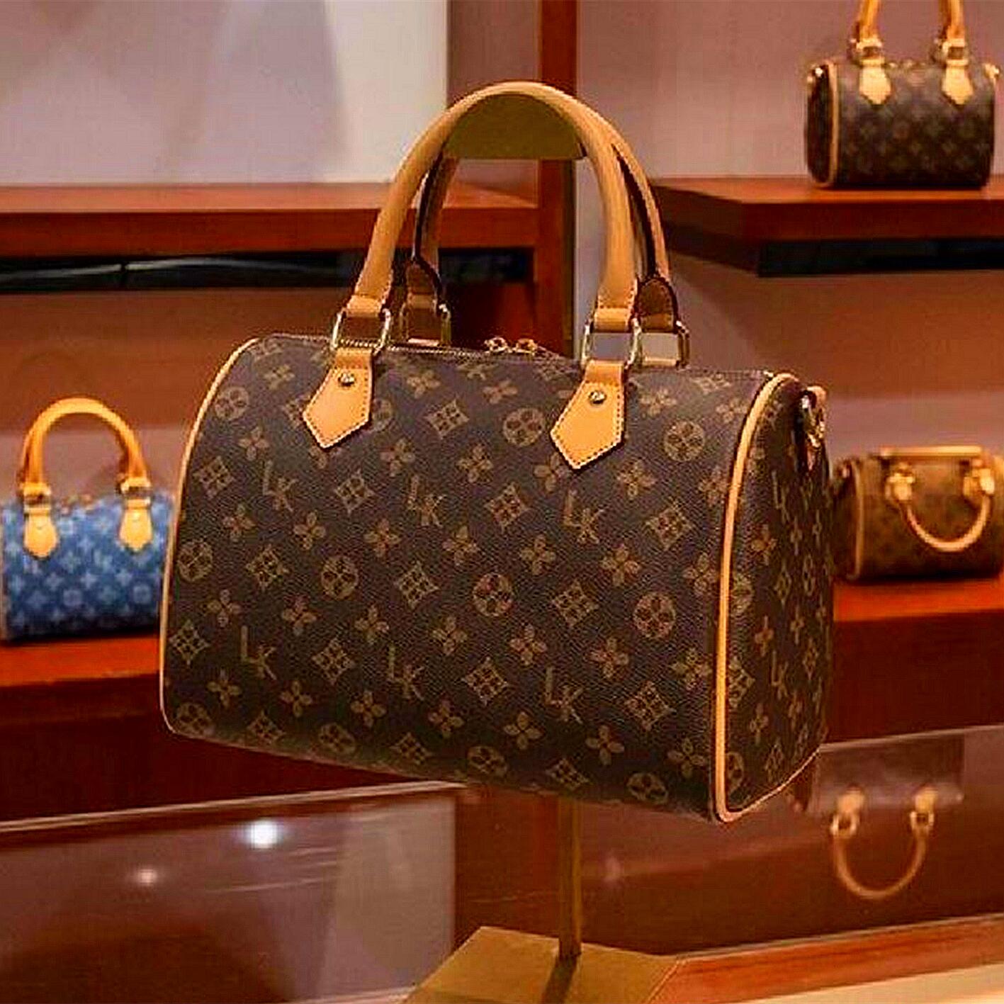 Designer Handbag Evening Bags LOUIS VUITTON lv luxurys designers bags Shoulder Boston Classic Mini tote M61252 Pillow Bag Crossbody M61255 Fashion Christmas, Customize
Designer Handbag Evening Bags LOUIS VUITTON lv luxurys designers bags Shoulder Boston Classic Mini tote M61252 Pillow Bag Crossbody M61255 Fashion Christmas, Customize