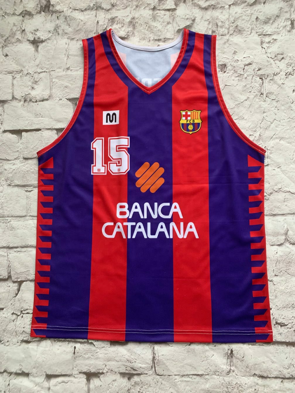 FCBarcelonaes Sashaes #10 Djordjevices #15 Epies basketball jersey Any name and number can be customized, Customized name and number
FCBarcelonaes Sashaes #10 Djordjevices #15 Epies basketball jersey Any name and number can be customized, Customized name and number
