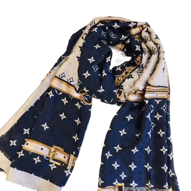 2023 silks famous designer design gift scarf scarf size 180x90cm Wholesale Classic Women Fashion Long
2023 silks famous designer design gift scarf scarf size 180x90cm Wholesale Classic Women Fashion Long