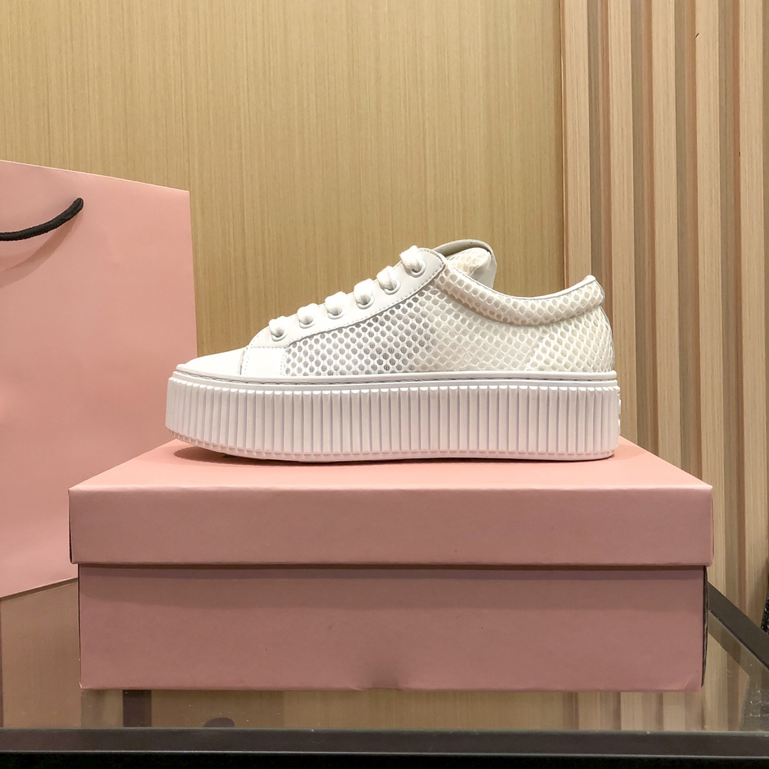 2023 Designer Mesh Sneakers Canvas shoes Platform Trainers Casual Shoes Nylon Gabardine Double Wheel Women Shoe Size 36-40, Black
2023 Designer Mesh Sneakers Canvas shoes Platform Trainers Casual Shoes Nylon Gabardine Double Wheel Women Shoe Size 36-40, Black