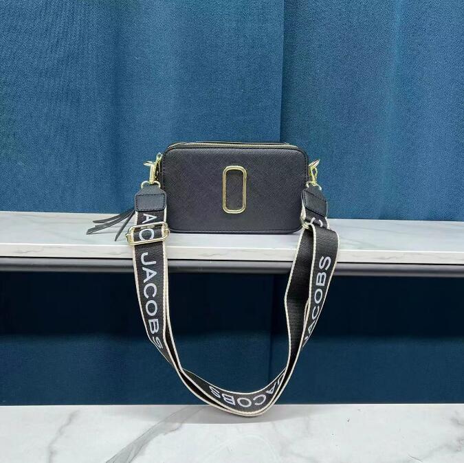 Fashion bag Ladie Handbag Famous totes Marc Jocobs Snapshot Camera Small Crossbody purse Women Shoulder Bags Messenger cross body H006008, Grey
Fashion bag Ladie Handbag Famous totes Marc Jocobs Snapshot Camera Small Crossbody purse Women Shoulder Bags Messenger cross body H006008, Grey