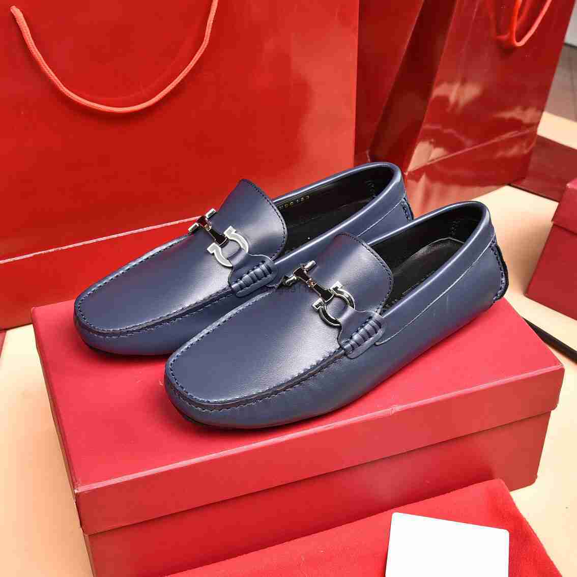 Men's classic comfortable flats fashion party wedding dress shoes men brand designer genuine leather outdoor casual loafers Size 38-46, Black
Men's classic comfortable flats fashion party wedding dress shoes men brand designer genuine leather outdoor casual loafers Size 38-46, Black