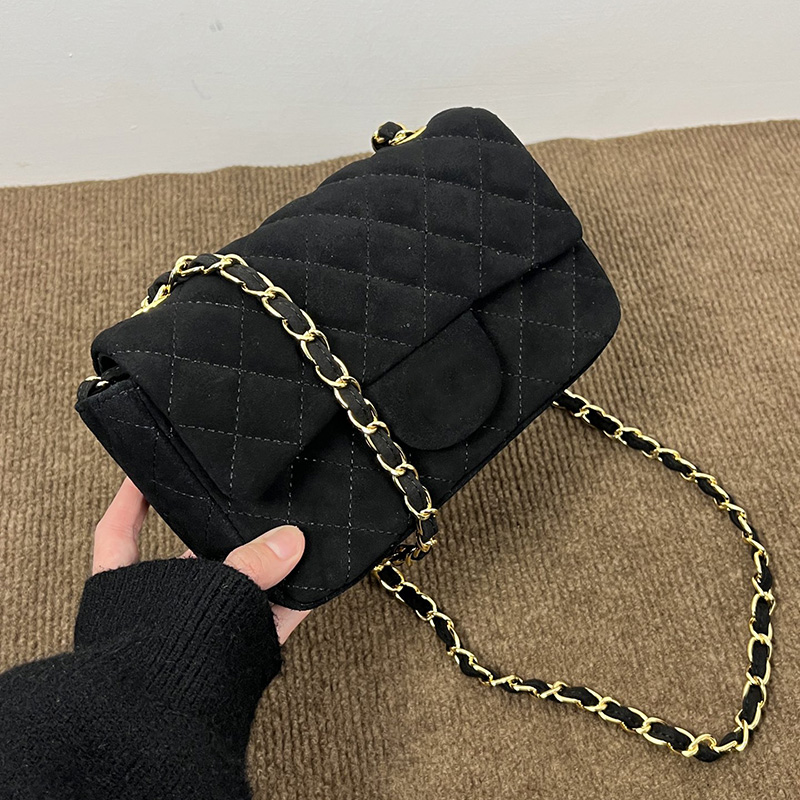 CC Bags Luxury Brand Cross Body 22A French Womens Nubuck Rubbed Cross Body Bags Classic C Mini Rectangular Flap Purse GHW Sacoche With Back, Box
CC Bags Luxury Brand Cross Body 22A French Womens Nubuck Rubbed Cross Body Bags Classic C Mini Rectangular Flap Purse GHW Sacoche With Back, Box