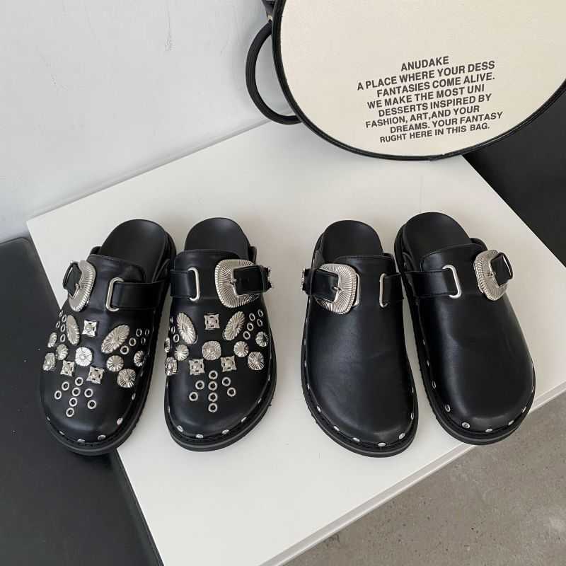 Slippers Summer Women Slippers Platform Punk Rock Leather Mules Creative Metal Fittings Casual Party Shoes Female Outdoor Slides T221212, Black rivets
Slippers Summer Women Slippers Platform Punk Rock Leather Mules Creative Metal Fittings Casual Party Shoes Female Outdoor Slides T221212, Black rivets