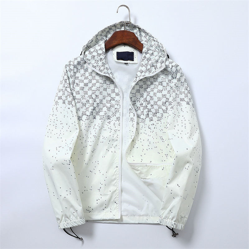2022 Mens Jackets Hooded Man Coat Spring Autumn Windbreaker Long Sleeves With Letters Fashion Jacket Designers Slim Clothing M-3XL
2022 Mens Jackets Hooded Man Coat Spring Autumn Windbreaker Long Sleeves With Letters Fashion Jacket Designers Slim Clothing M-3XL