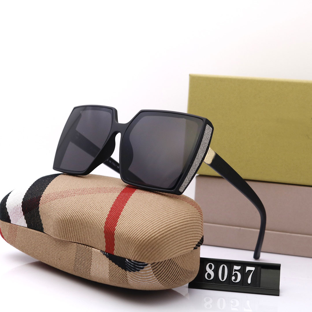 New luxury mens sunglasses designers classic checks eyeglasses beach goggle outdoor sun glasses for women men
New luxury mens sunglasses designers classic checks eyeglasses beach goggle outdoor sun glasses for women men
