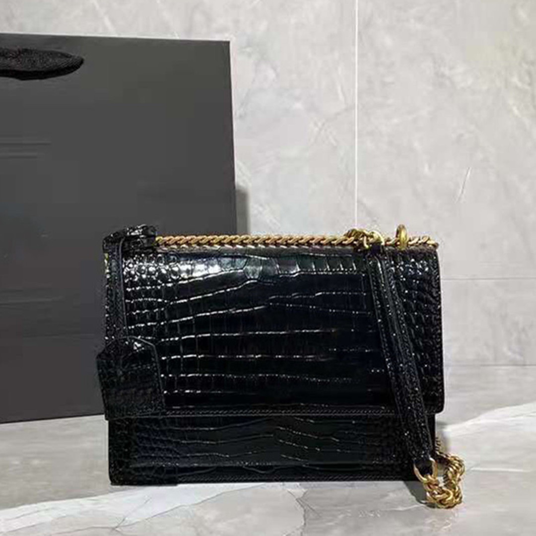 Designer SUNSET Handbags for Women Shoulder Bags fashion Bag Genuine Leather aligator, Silver chain
Designer SUNSET Handbags for Women Shoulder Bags fashion Bag Genuine Leather aligator, Silver chain