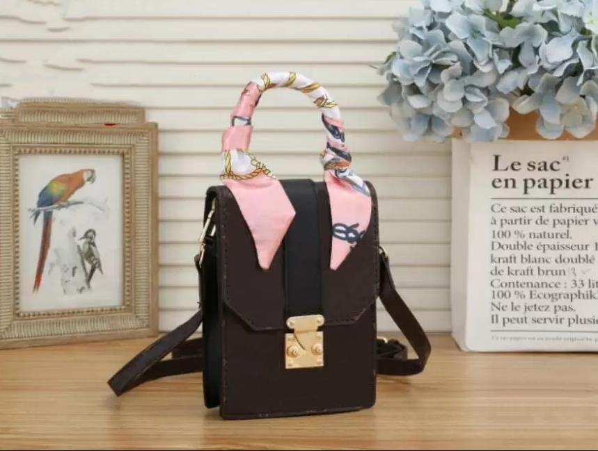 Women's Single mini Shoulder Bag Fashion Designer Lady Crossbody Handbag Messenger Bags wallet purse 689056, Black
Women's Single mini Shoulder Bag Fashion Designer Lady Crossbody Handbag Messenger Bags wallet purse 689056, Black