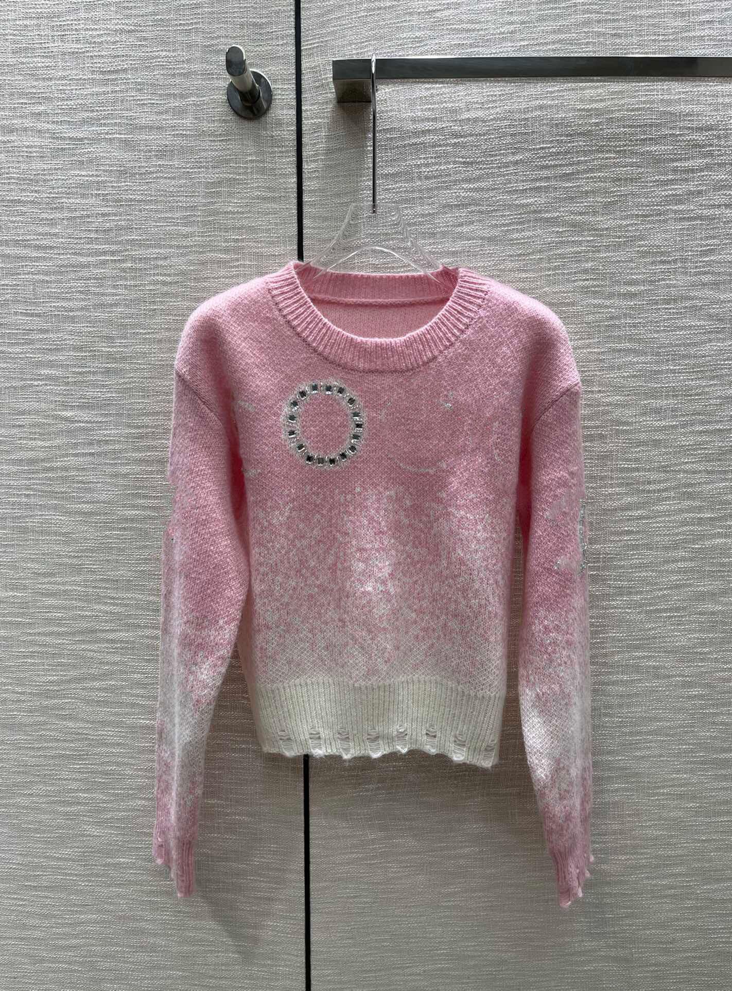 designer 22SS sweater women's autumn crewneck stripes fashion long sleeved high-end jacquard cardigan knitted jacket z3UM5P, White
designer 22SS sweater women's autumn crewneck stripes fashion long sleeved high-end jacquard cardigan knitted jacket z3UM5P, White