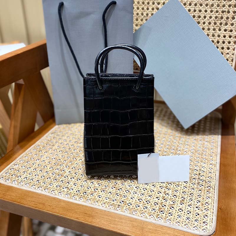 AAAAA top designer bag wallet crossbody bag evening cross body nylon handbags bestselling wallets women bags crossbodys Hobo purses lady luxury handbag, Black
AAAAA top designer bag wallet crossbody bag evening cross body nylon handbags bestselling wallets women bags crossbodys Hobo purses lady luxury handbag, Black