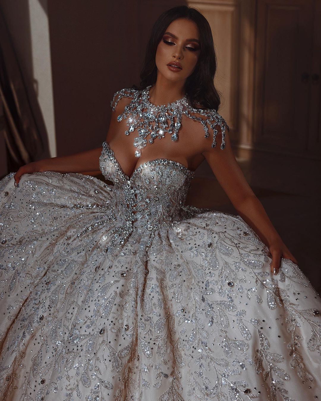 Exquisite Crystal Wedding Dress Ball Gown Custom Made Luxury Beading Sequins Lace Sweetheart Church Bridal Dresses