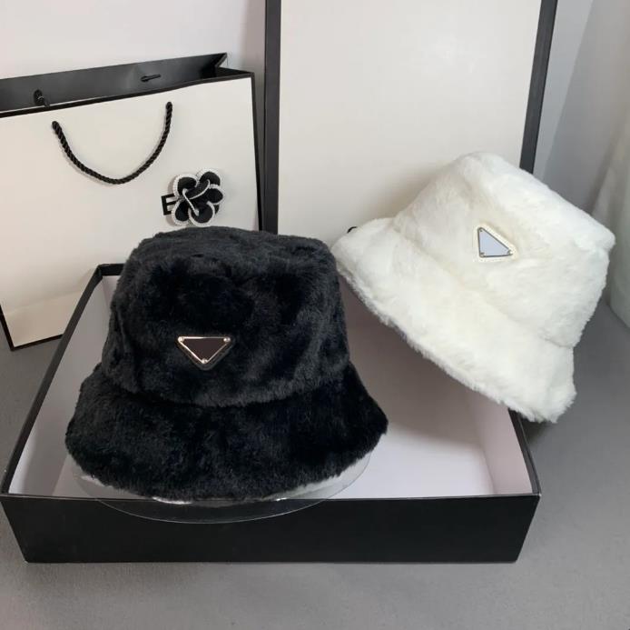 Solid wool hat designer men's women's Beanie Cap autumn and winter hat sunshade hats fashion
Solid wool hat designer men's women's Beanie Cap autumn and winter hat sunshade hats fashion