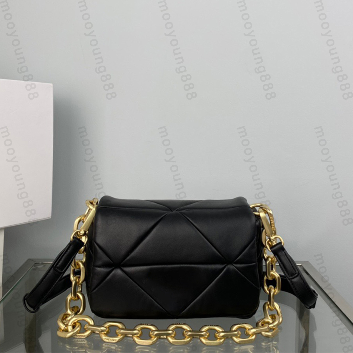10A Top Tier Quality Small System Flap Bag 21cm Womens Real Leather Triangle Sheepskin Quilted Black Purse Handbag Luxury Designers Shoulder Strap Chain Box Bag, Carton
10A Top Tier Quality Small System Flap Bag 21cm Womens Real Leather Triangle Sheepskin Quilted Black Purse Handbag Luxury Designers Shoulder Strap Chain Box Bag, Carton
